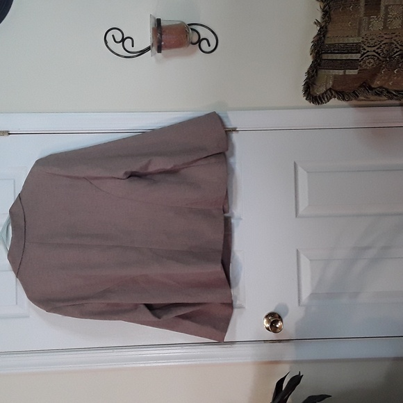 Suit - Picture 2 of 3